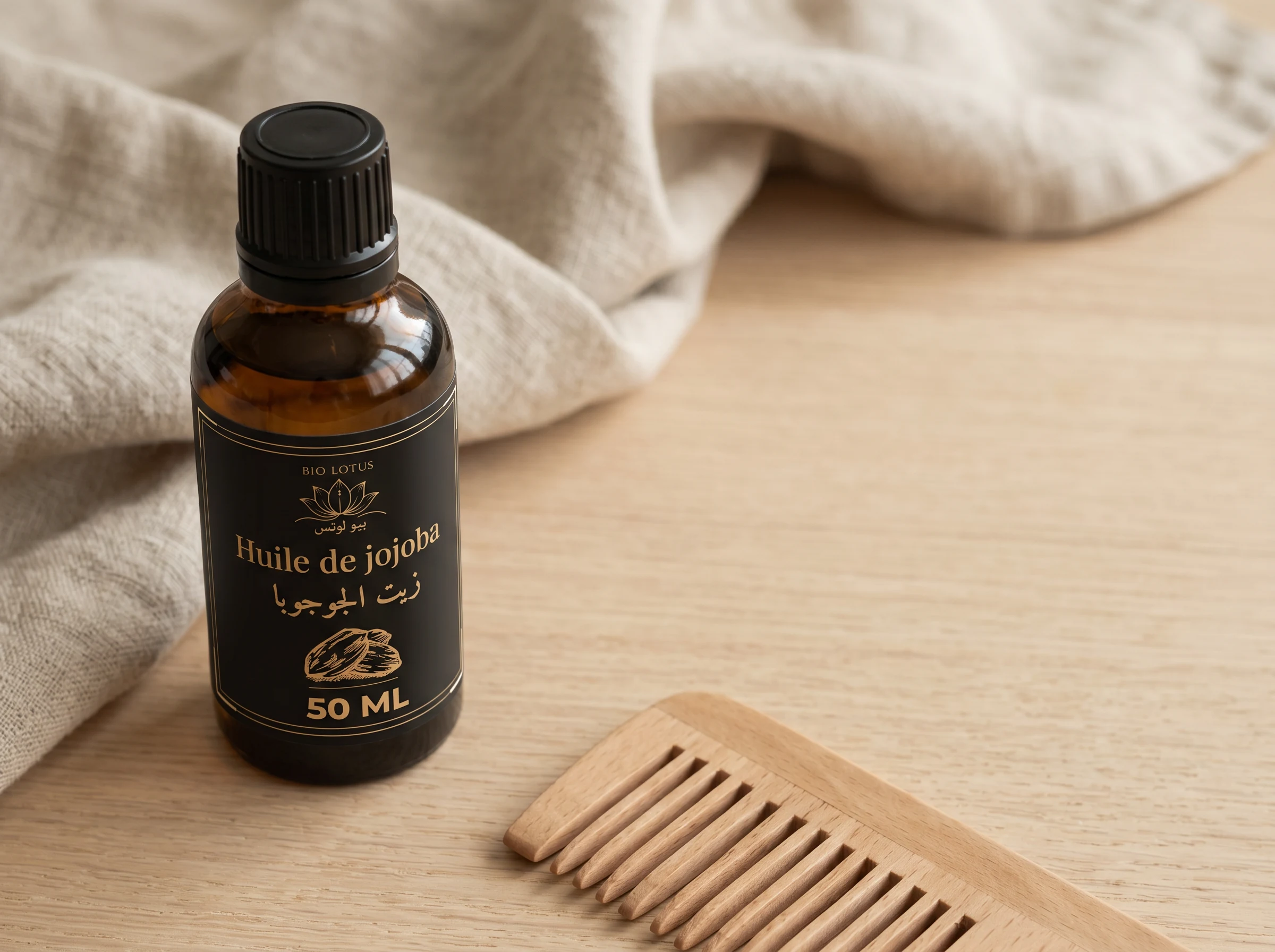 زيت الجوجوبا بيو لوتس للعناية الخفيفة بالشعر